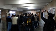 На станции метро произошел сбой в работе турникетов (фото)