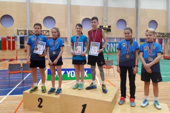 Харьковские юные бадминтонисты успешно выступили на международном турнире