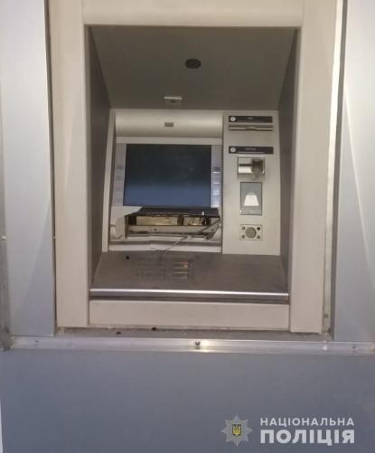 У Харкові вночі невідомі підірвали банкомат (відео)