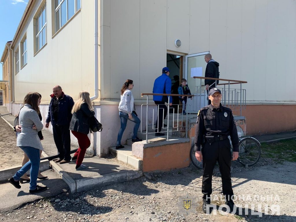 Все избирательные участки в Харьковской области закрылись вовремя — полиция