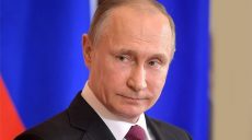 Путин не торопится поздравить Зеленского с победой