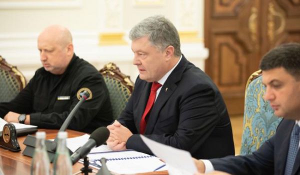 Президент экстренно созвал совещание в СНБО