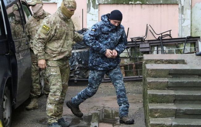 Посольство США в Украине потребовало немедленно отпустить украинских моряков