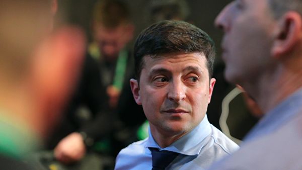 Зеленский обвинил ЦИК в затягивании оглашения результатов выборов