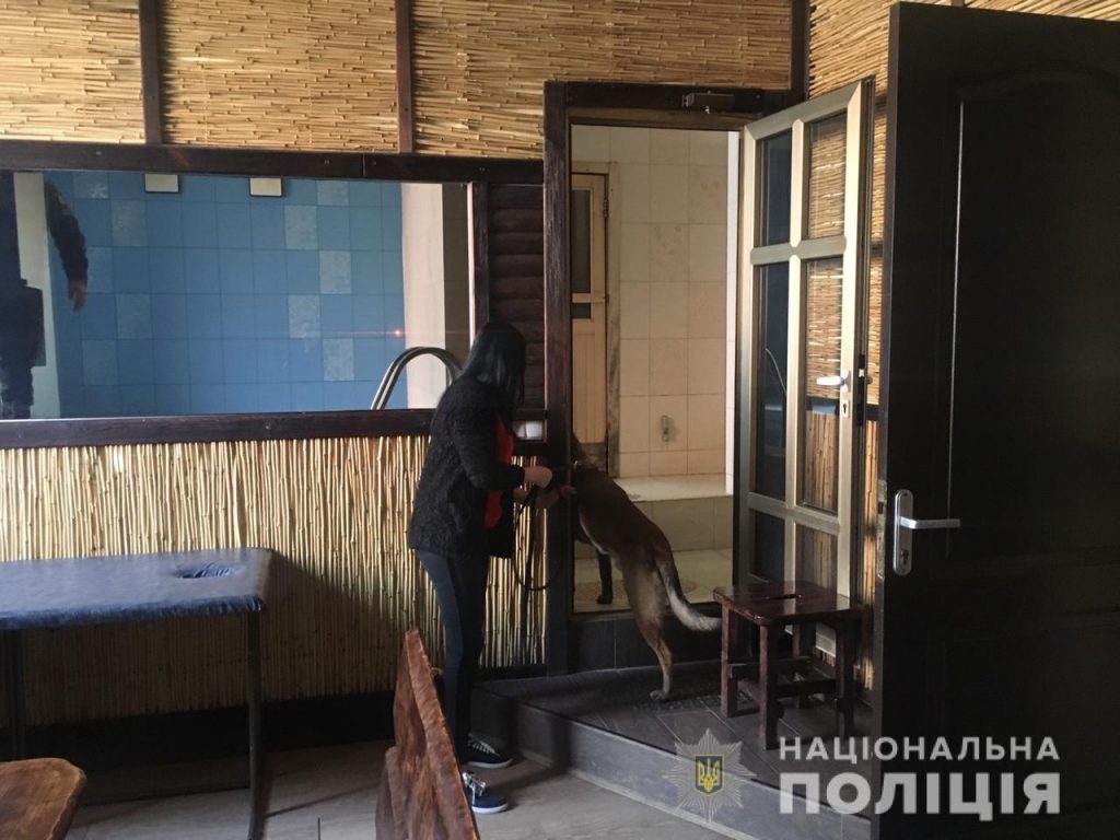 Полиция ищет взрывчатку в харьковских отелях