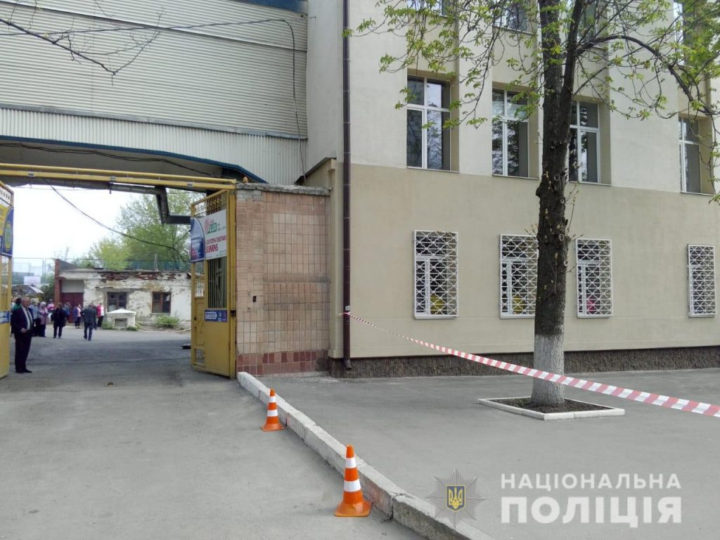 В школе Харькова взрывчатку не обнаружили (фото)