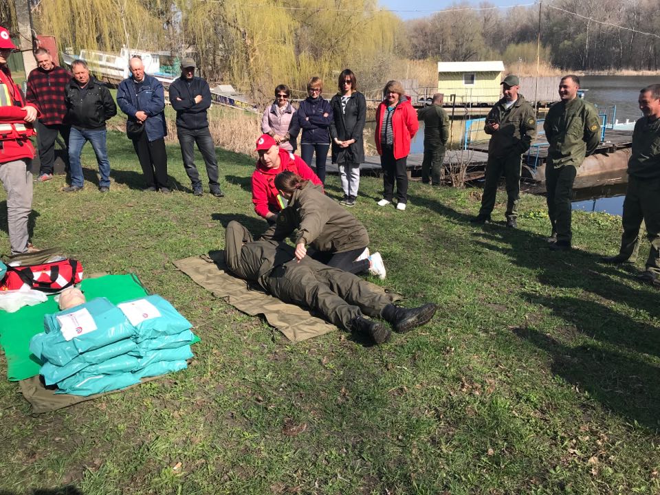 На Харківщині рибінспекторів вчили надавати першу медичну допомогу (відео)