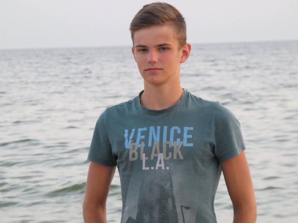 Шестнадцатилетнему Богдану Рябко требуется помощь на лечение