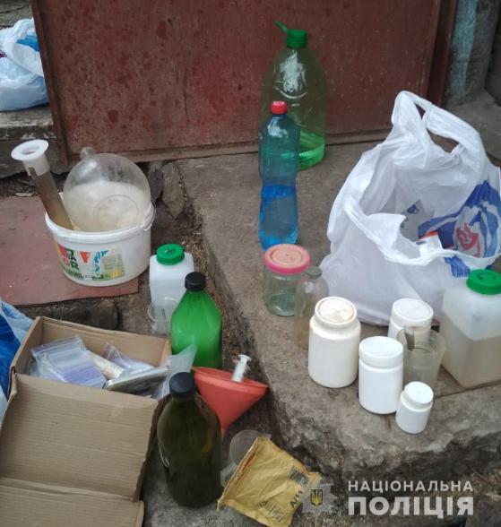 На Харьковщине два брата организовали наркобизнес через интернет