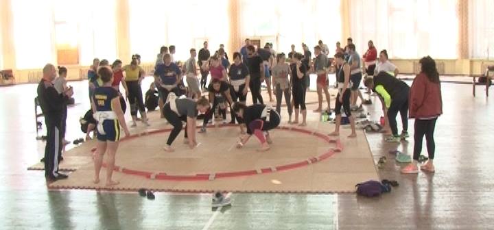Сборная Украины по сумо тренируется в Старом Салтове