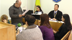 Побиття дівчинки нянею у Харкові: суд планує переходити до дебатів (відео)