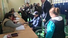 Геннадий Кернес проголосовал во втором туре на выборах Президента Украины (фото)