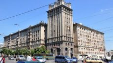 Ограничивается движение на площади Конституции