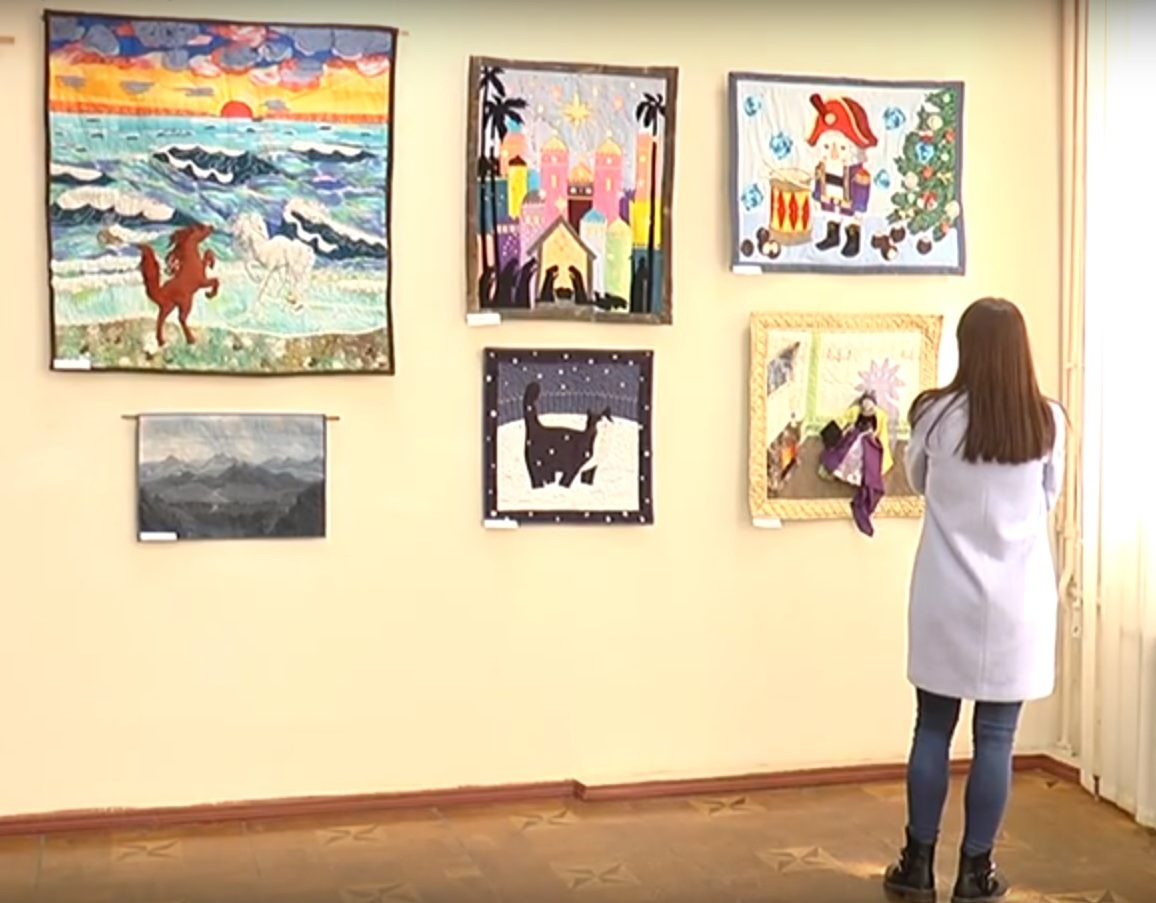 У Харкові відкрилась виставка клаптикового шиття (відео)