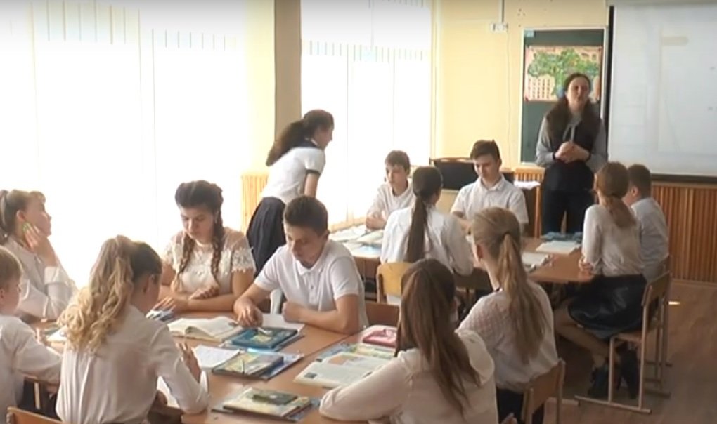У Харківській школі №17 з’явилось нове мультимедійне та звукове обладнання (відео)