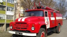 В Изюме из горящей квартиры спасли двух мужчин