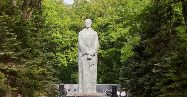 В Харькове приведут в порядок мемориалы и кладбища