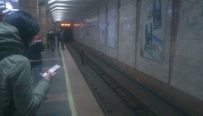 В Харьковском метро мужчина упал на рельсы