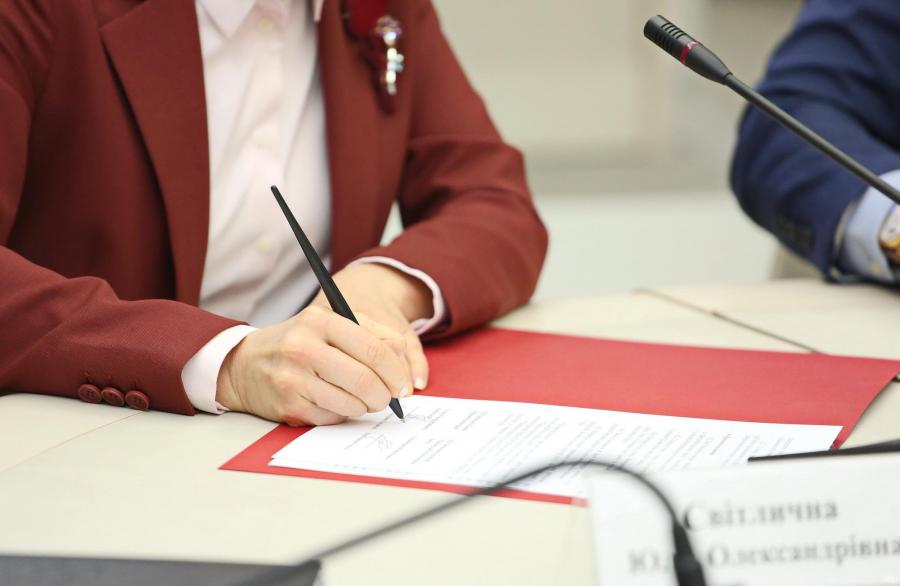 Світлична підписала розпорядження про завершення опалювального сезону на Харківщині (відео)