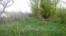 На Харьковщине пропавшего мужчину нашли мертвым в заброшенном домовладении (фото)