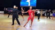 Спортивная арена «Локомотива» превратилась в элитный танц-холл (фоторепортаж)