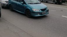 На Полтавском шляхе в столкновении трех автомобилей пострадала женщина (фото)