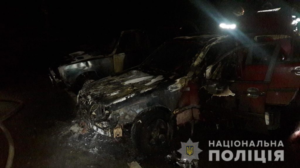 Ночью в Харькове горели три машины (фото)