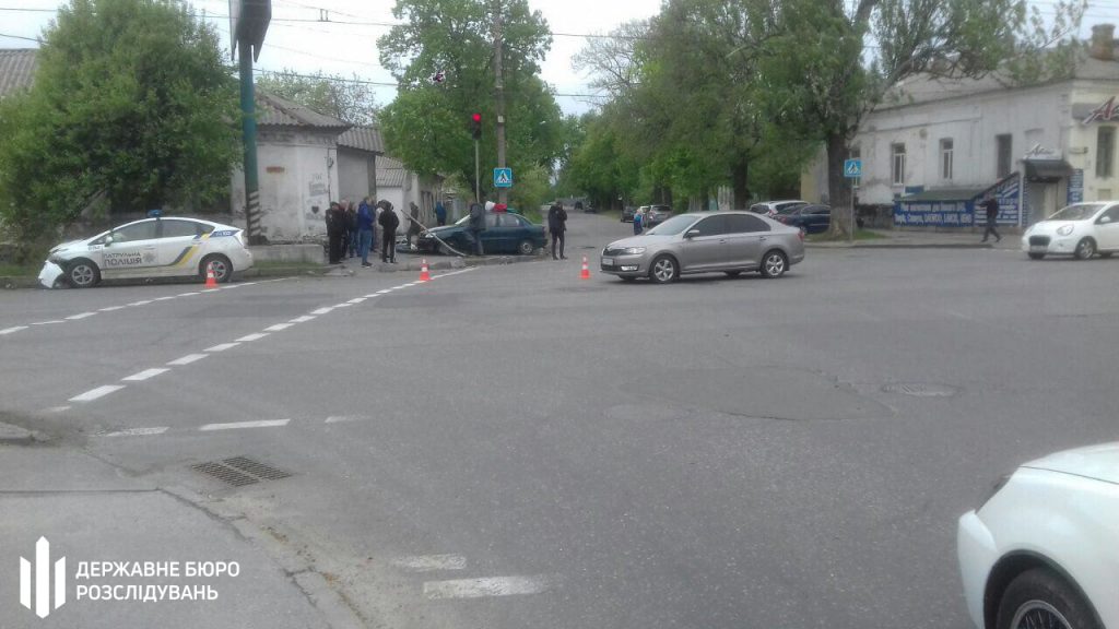 В Харькове полицейский сбил пенсионера на пешеходном переходе (фото)