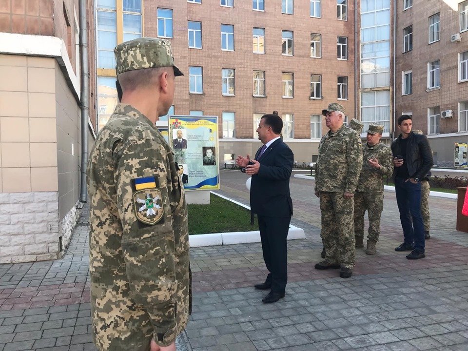 Министр обороны надеется на сотрудничество с новым Президентом Украины