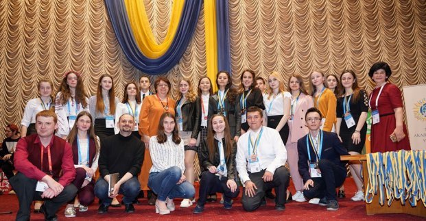 Харьковские школьники победили на Всеукраинском конкурсе-защите научных работ