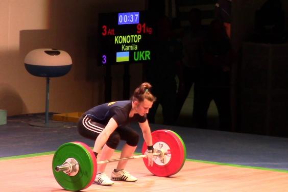 Харьковчанка установила три рекорда Украины в тяжелой атлетике