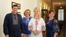 Чиновники Харьковщины вышли на работу в вышиванках (фото)