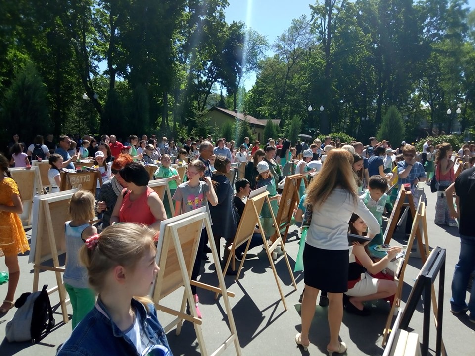 Харьковский художник провел мастер-класс для детей