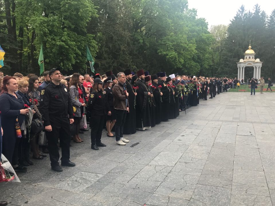 День памяти и примирения на мемориале Славы: харьковчане почтили погибших во Второй Мировой войне