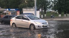 Новобаварский район затопило (фото, видео)