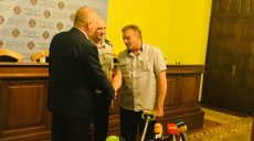 Награжден герой, спасший от дебошира с гранатой пассажиров автобуса