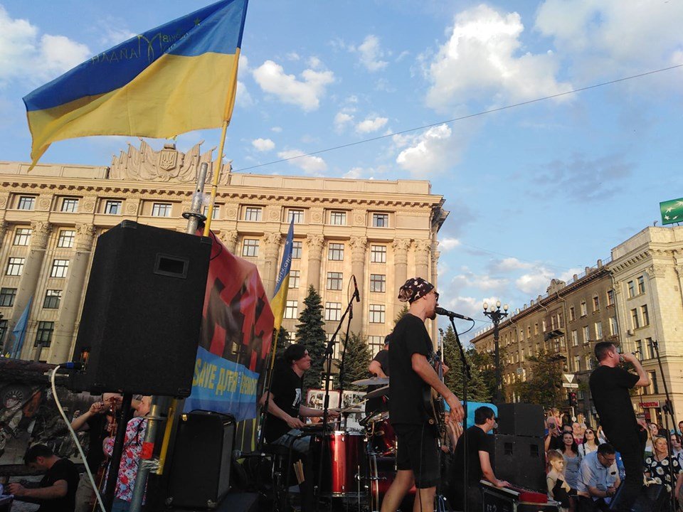 На підтримку намету на майдані Свободи відбувся концерт «Рок для перемоги» (відео)