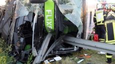 Масштабное ДТП в Германии: водитель уснул за рулем