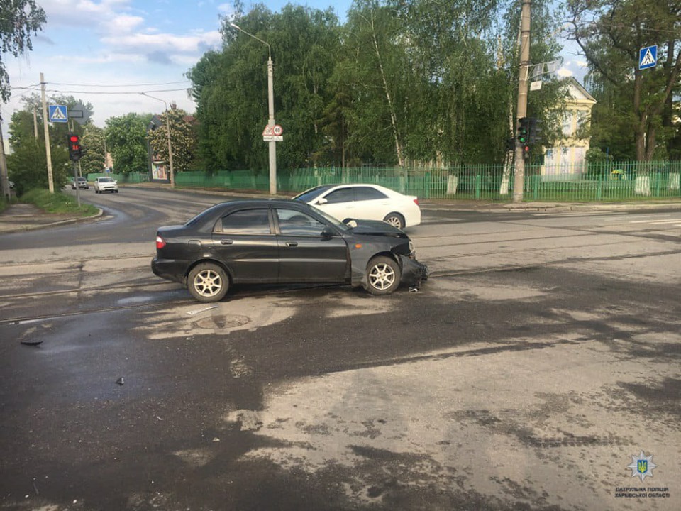 На Якира произошло ДТП с потерпевшими (фото)