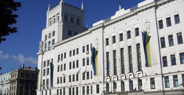 Палатка на пл. Свободы была установлена незаконно — горсовет