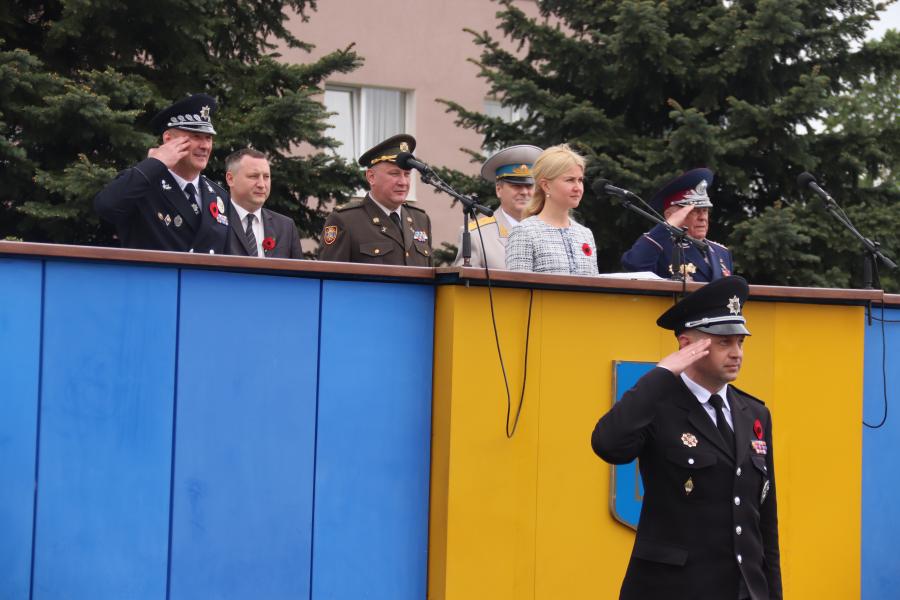 Светличная приняла участие в торжествах по случаю 9 мая в ХНУВД (фото)