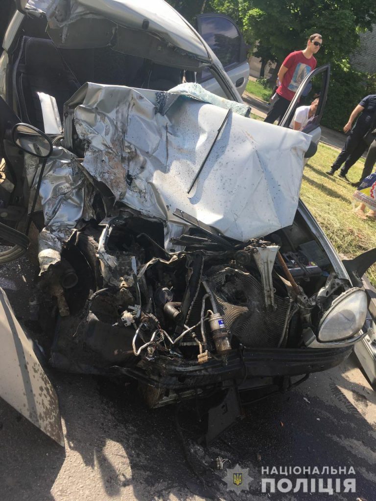 В Харькове столкнулось четыре автомобиля (фото)
