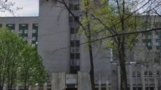 Подрядчики повредили кабель: в Харькове больница осталась без света