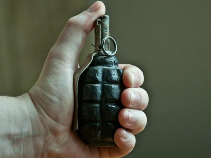 Взрыв гранаты в Харькове: двое мужчин погибло