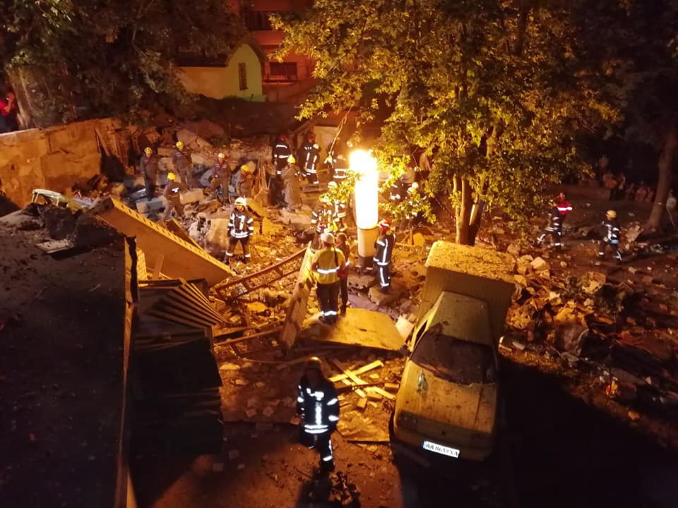 Взрыв газа — вероятная причина мощного ночного взрыва в Киеве