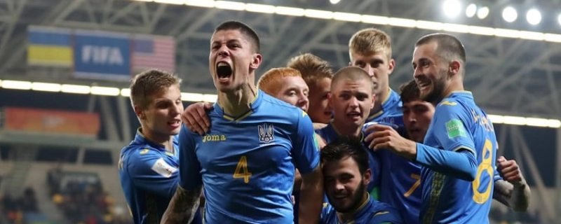 Украина торжественно встречает чемпионов мира — юношескую Сборную по футболу