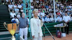 Светличная поприветствовала участников детского теннисного турнира
