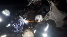 Спасатели предоставили подробности столкновения автобуса с легковушкой на Окружной (фото)