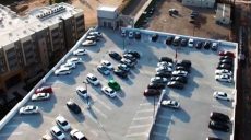 В Украине разрешат строить парковки и гаражи на крышах домов