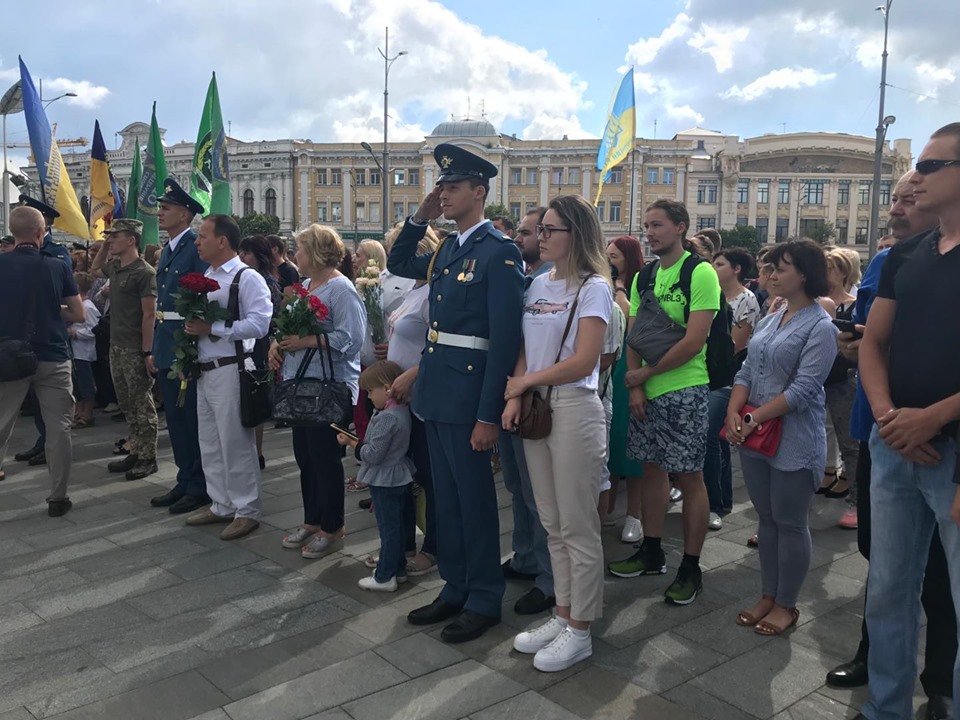 В Харькове отметили День Конституции Украины (фото)